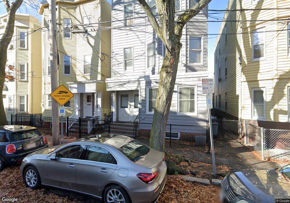 86 Willow St unit 116, Cambridge, MA 02141 - photo 1