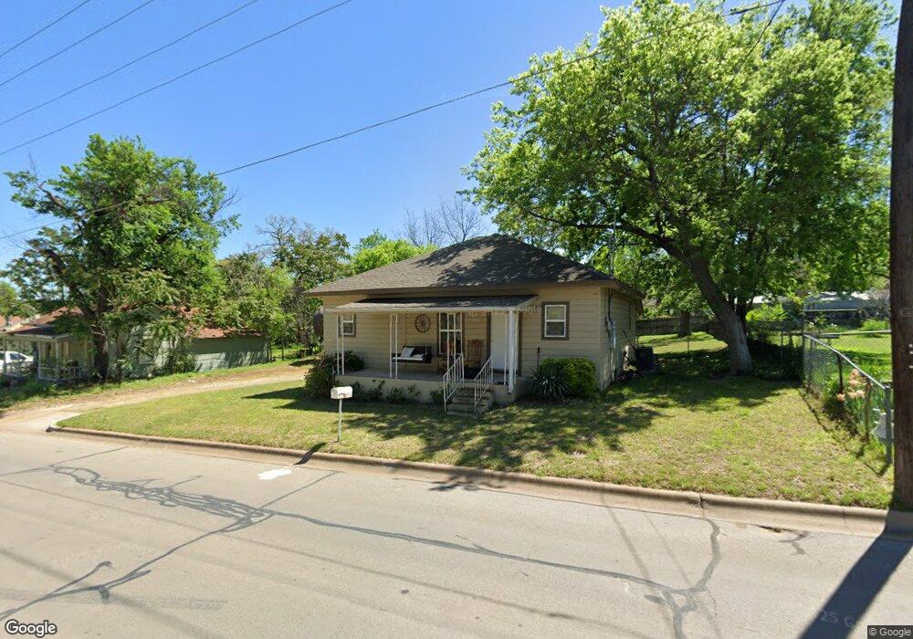 410 E Lee Ave, Weatherford, TX 76086 - photo 1