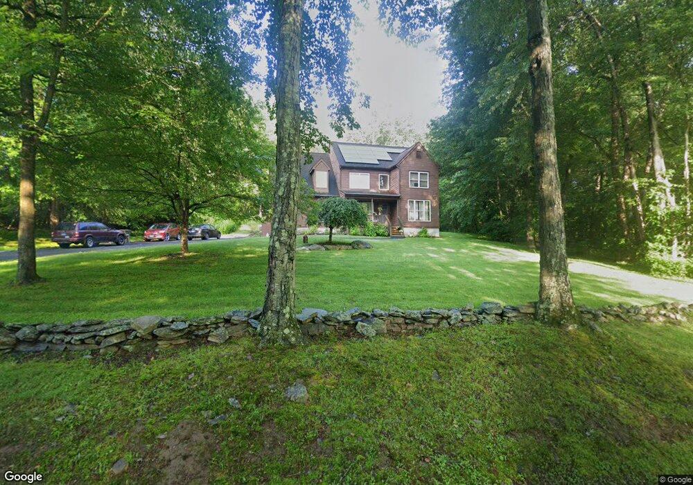 25 Red Root Ln, Milford, CT 06461 - photo 1