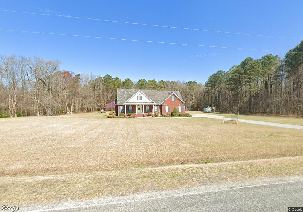 914 E Barefoot Rd, Newton Grove, NC 28366 - photo 1