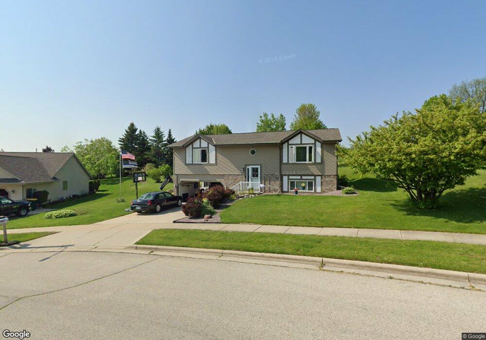 3235 Dubin Cir, West Bend, WI 53090 - photo 1