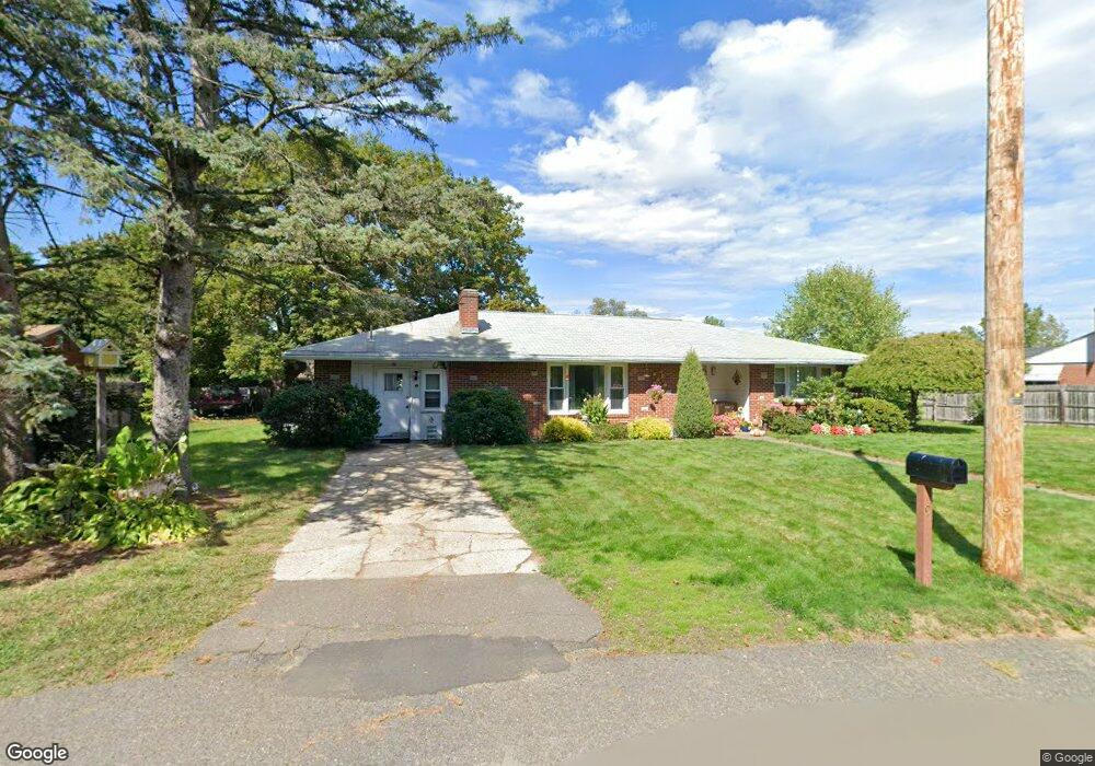 9 Sutton Place, Easthampton, MA 01027 - photo 1