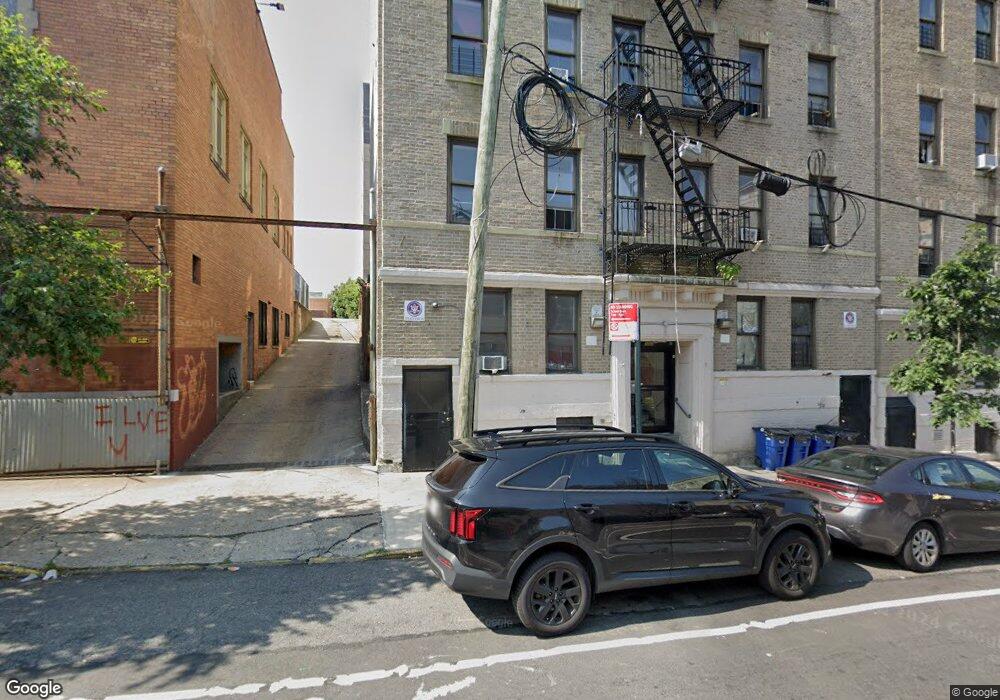 502 E 189th St, Bronx, NY 10458 - photo 1