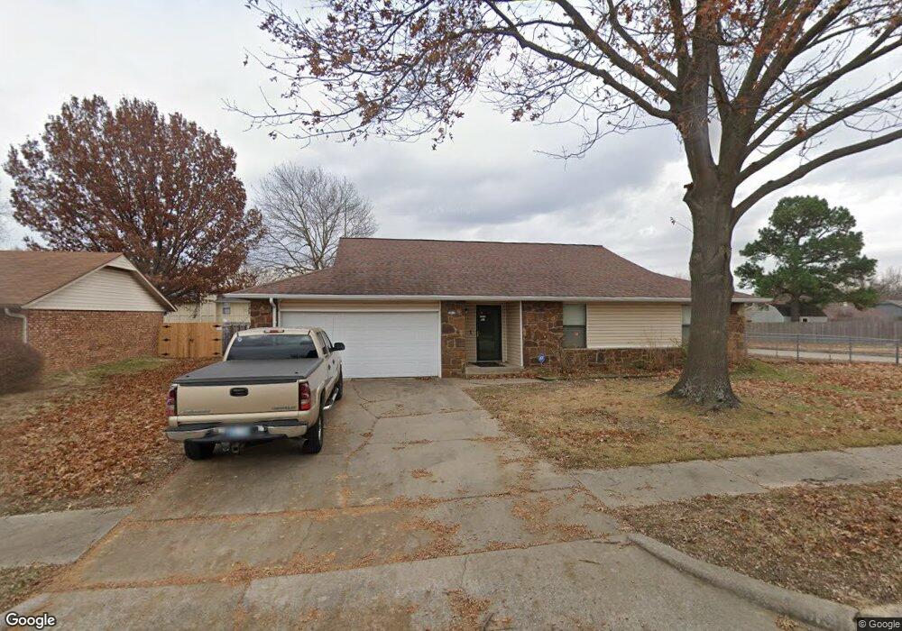 3013 S Lions Ave, Broken Arrow, OK 74012 - photo 1