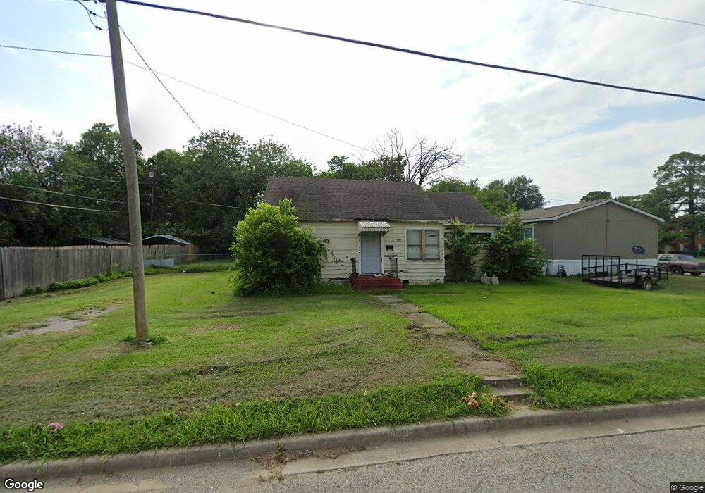 1219 E St NW, Ardmore, OK 73401 - photo 1