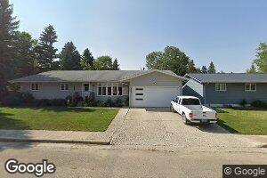 809 6th St NE, Rolla, ND 58367