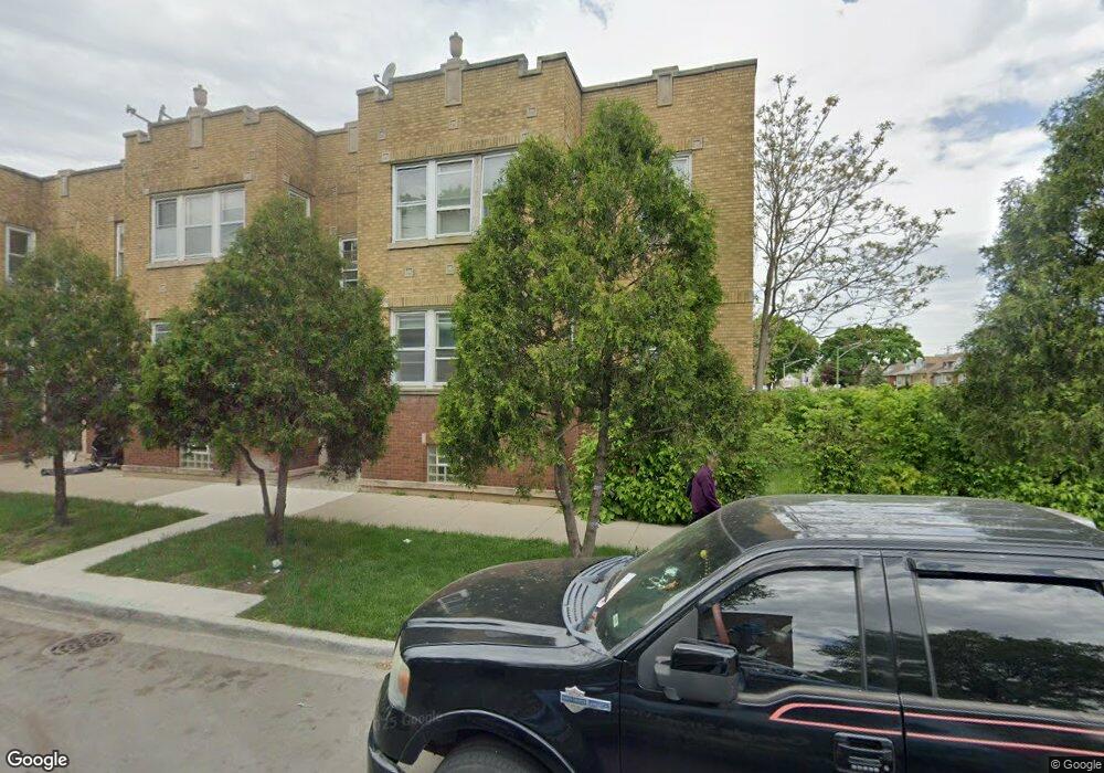 5436 W Barry Ave, Chicago, IL 60641 - photo 1