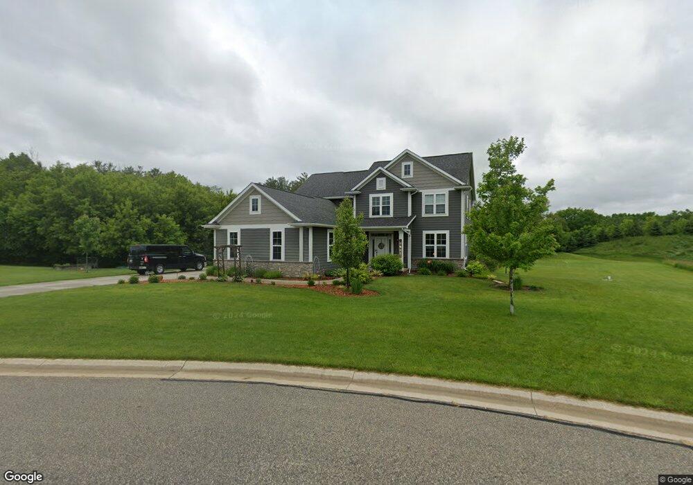 2270 N Hollow Cir, Slinger, WI 53086 - photo 1