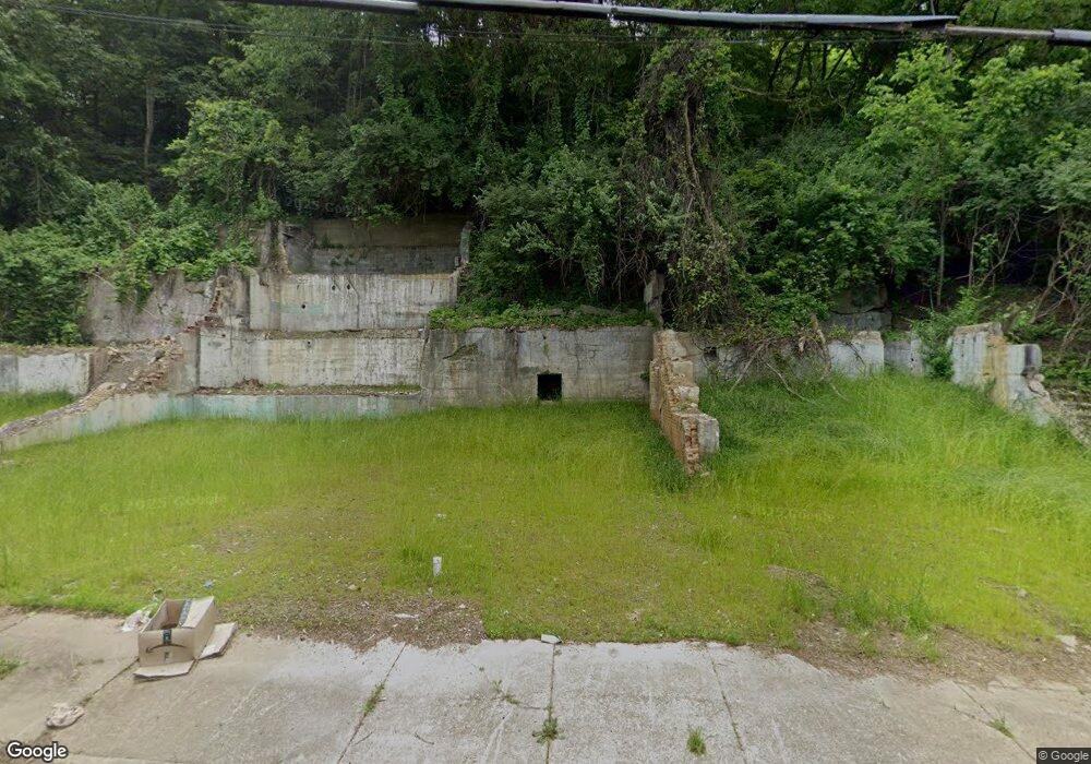 104 Sheffield Ave, Aliquippa, PA 15001 - photo 1