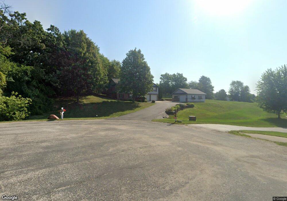 7802 N Robert Dr, Evansville, WI 53536 - photo 1