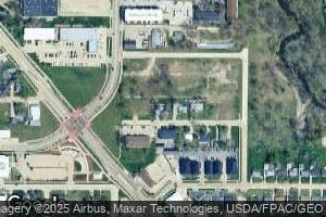 105 Oak St, Hiawatha, IA 52233