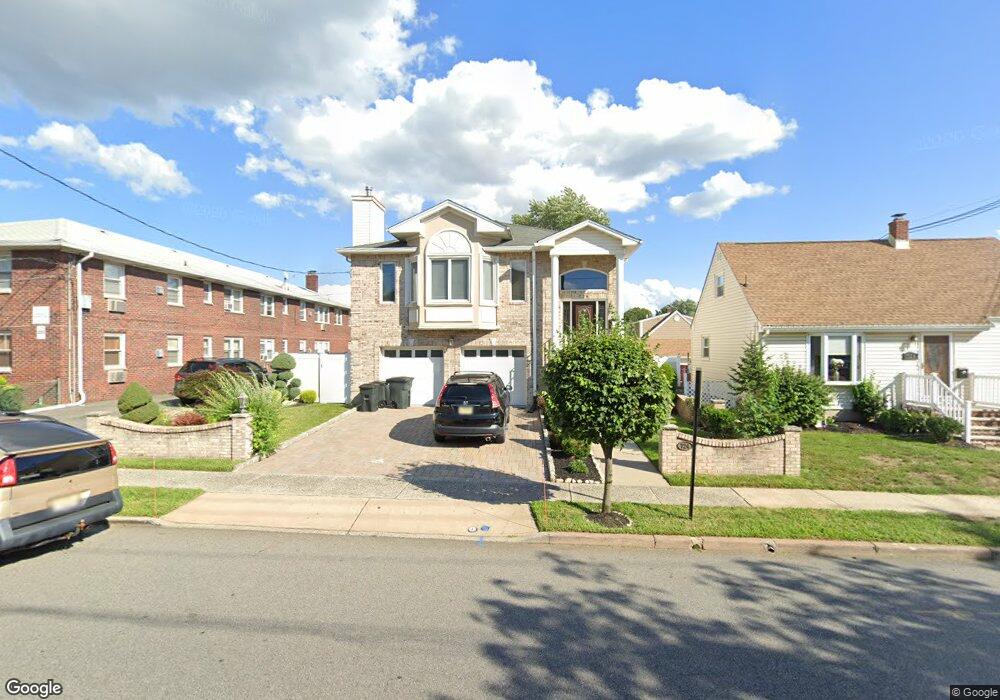 724 Stuyvesant Ave, Lyndhurst, NJ 07071 - photo 1