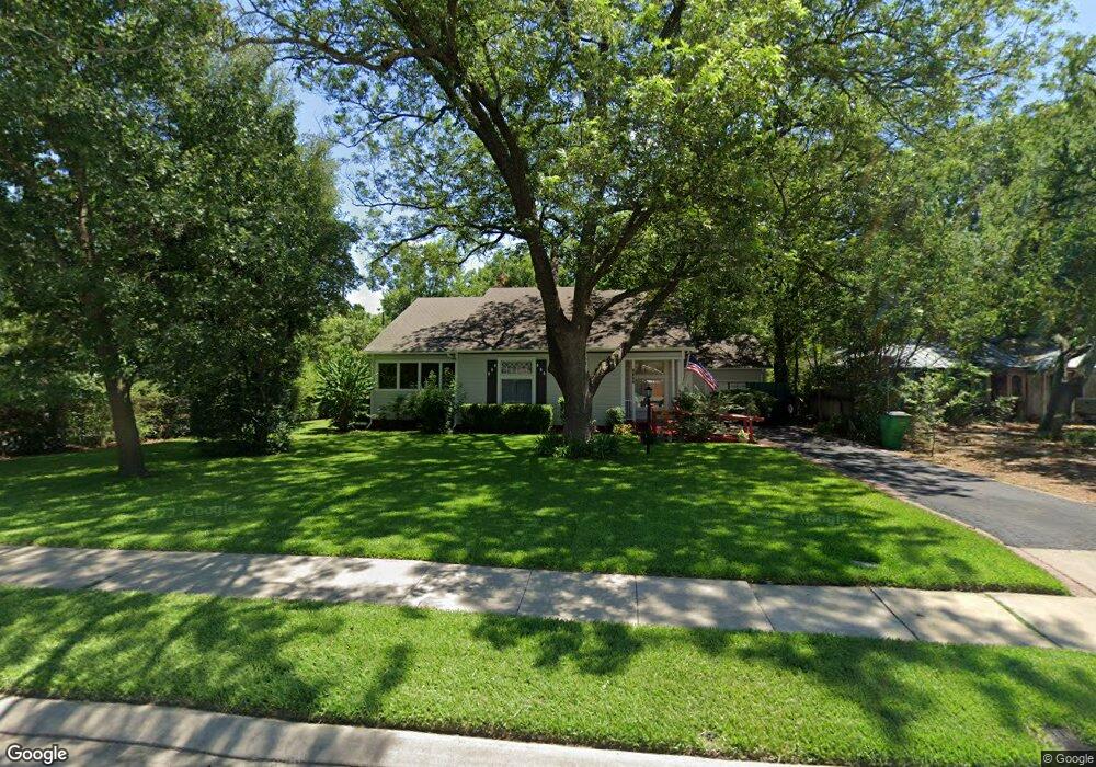 1330 E California St, Gainesville, TX 76240 - photo 1