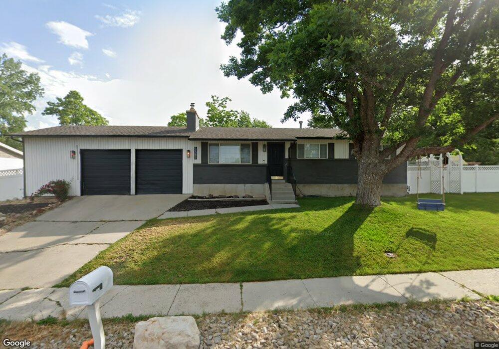 1355 Waters Ln, Sandy, UT 84093 - photo 1