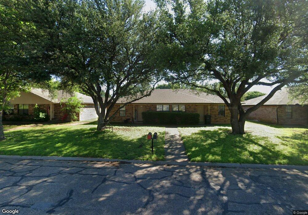 706 Mcanear St, Cleburne, TX 76033 - photo 1