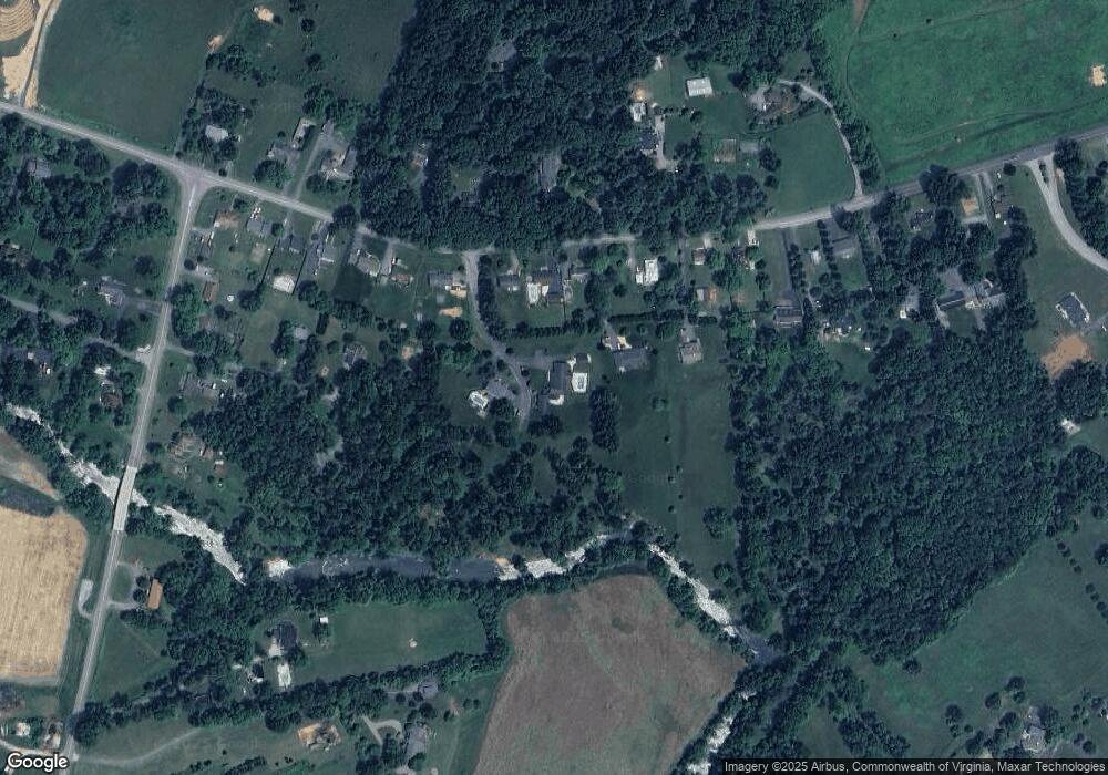 2304 Lyndhurst Rd, Waynesboro, VA 22980 - photo 1