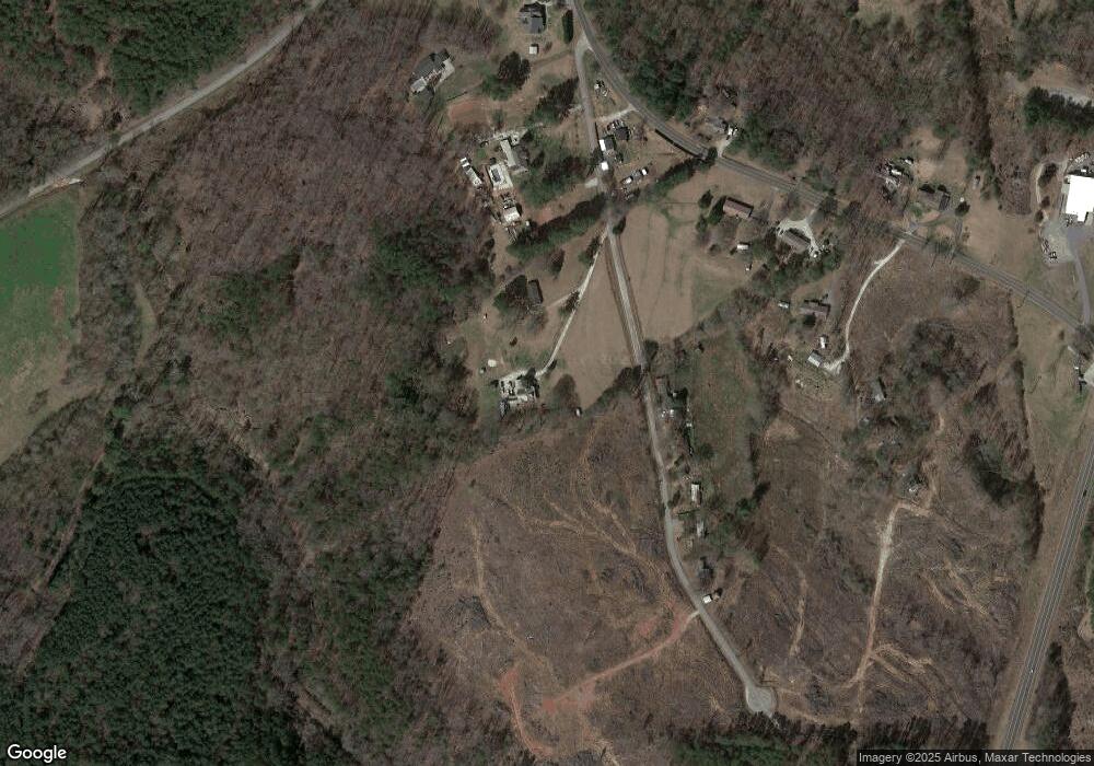 219 Twin Oaks Dr, Walhalla, SC 29691 - photo 1