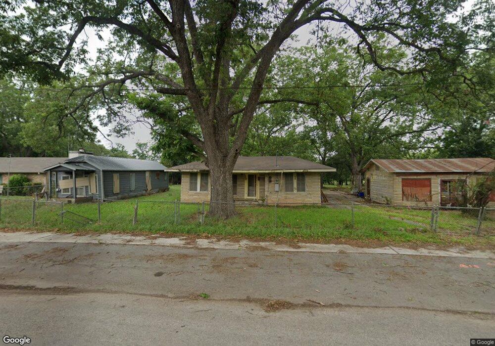 752 Gravel St, San Marcos, TX 78666 - photo 1