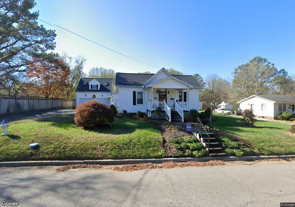 301 Harris St, Oxford, NC 27565 - photo 1