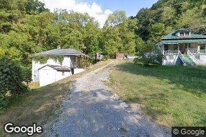 3 Tug Creek Ln, Hinton, WV 25951