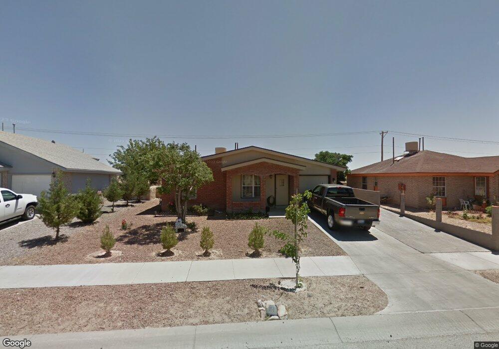 224 Tierra Linda Dr, Horizon City, TX 79928 - photo 1