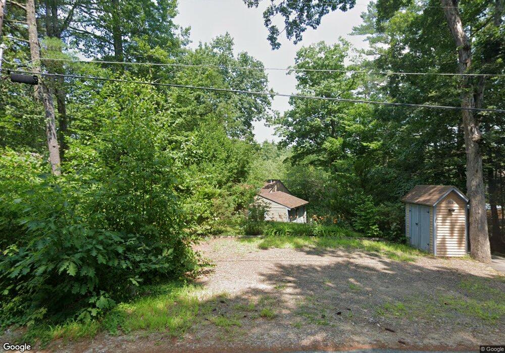 103 Lakeview Dr, Nottingham, NH 03290 - photo 1