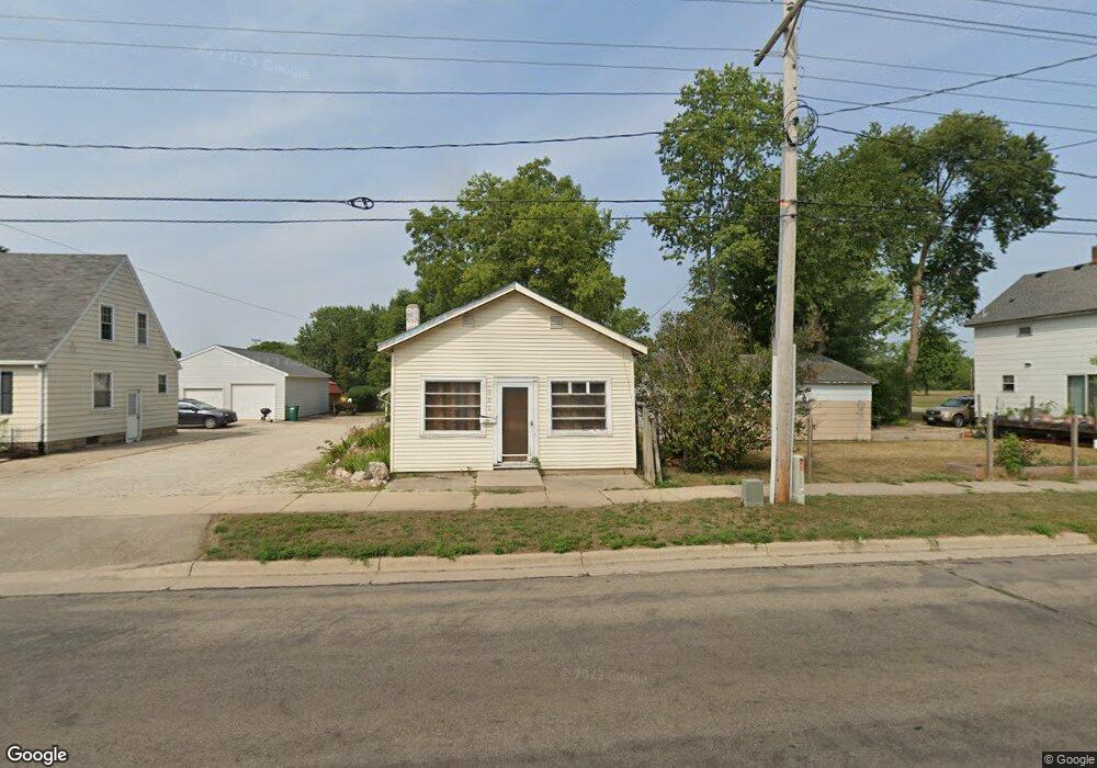 906 4th St SE, Austin, MN 55912 - photo 1