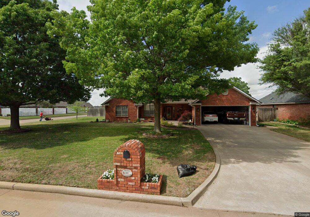2127 Meadow Lark Dr, Duncan, OK 73533 - photo 1