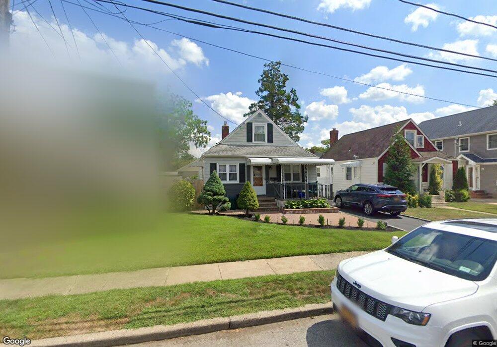 126 New York Ave, West Hempstead, NY 11552 - photo 1