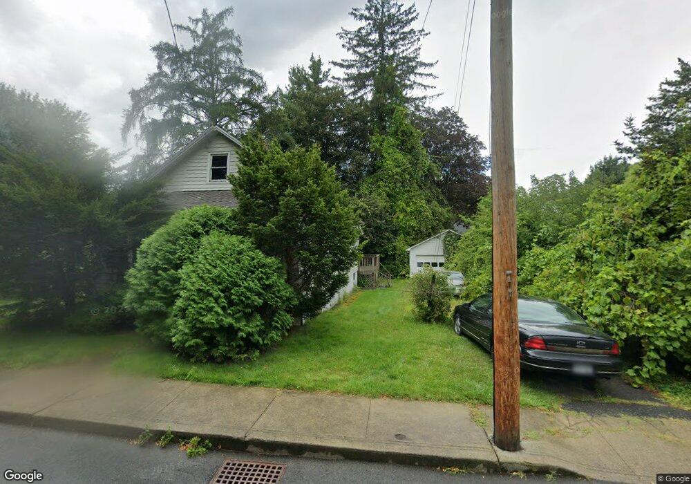 4 Willow St, Castleton On Hudson, NY 12033 - photo 1