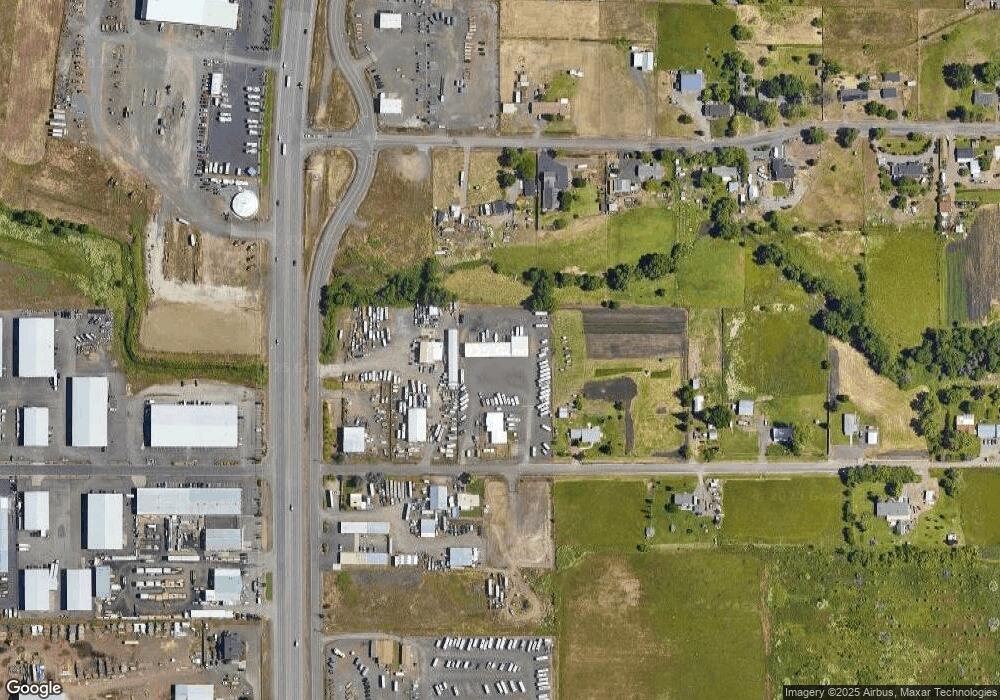 2095 Lotus Ln, Central Point, OR 97502 - photo 1