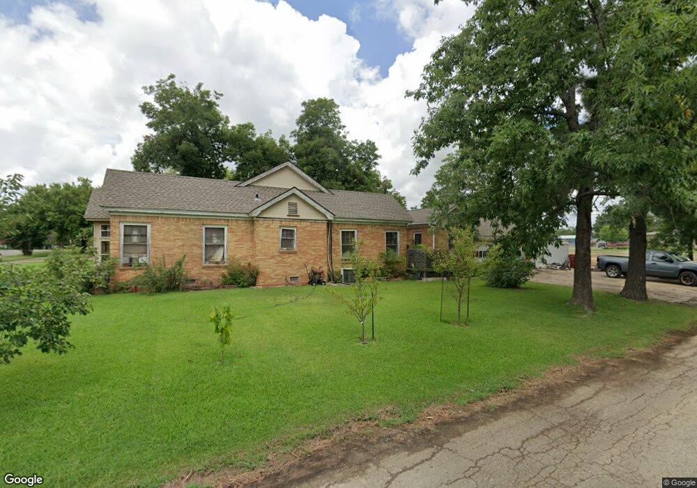 809 E Duke St, Hugo, OK 74743 - photo 1