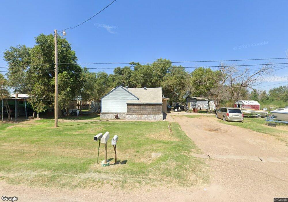 3201 Fisher St unit 3203, Plainview, TX 79072 - photo 1