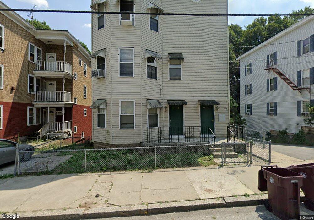 192 Lincoln St unit 1, Woonsocket, RI 02895 - photo 1