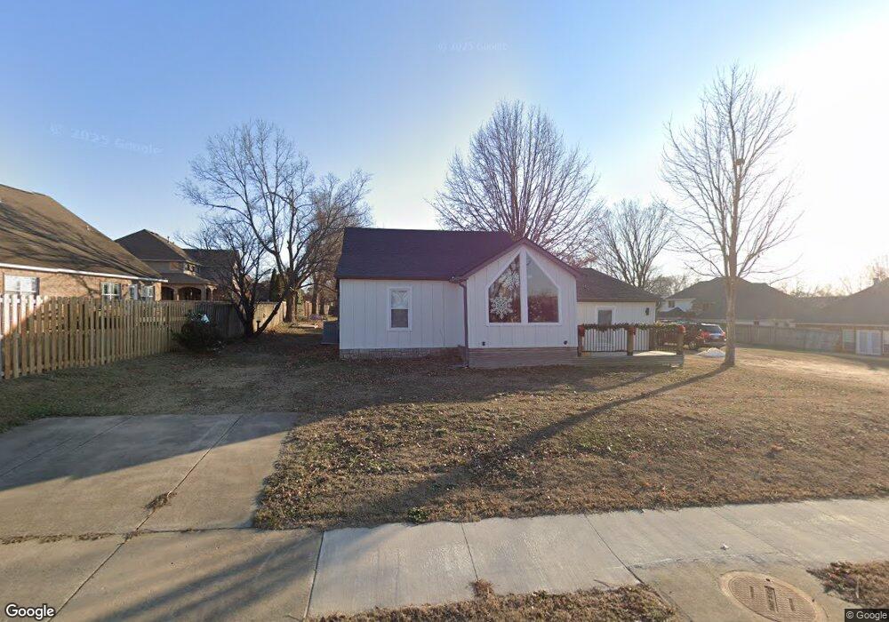 1601 NW 3rd St, Bentonville, AR 72712 - photo 1