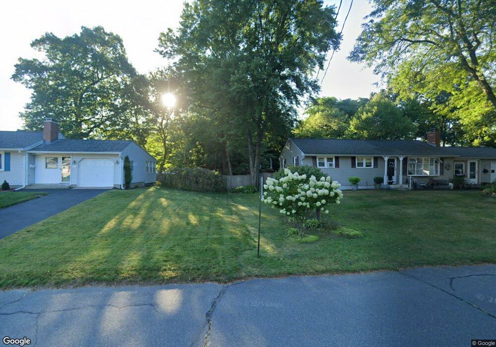 31 Carriage Dr, Enfield, CT 06082 - photo 1