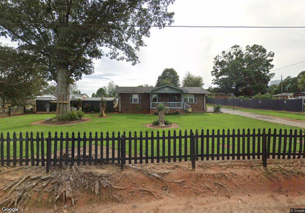 224 Scott Cir, Pendleton, SC 29670 - photo 1