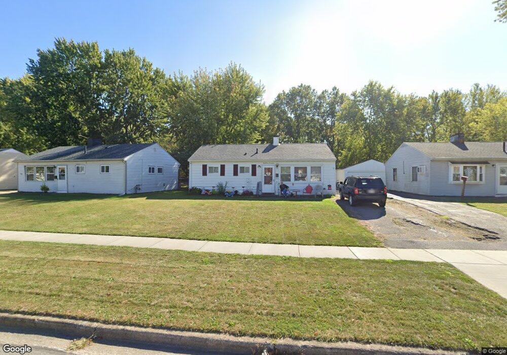 4317 Riverside Dr, Lorain, OH 44055 - photo 1