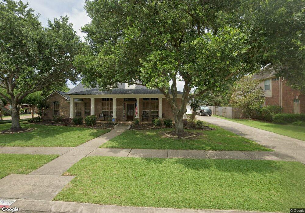 2826 Everett Dr, Friendswood, TX 77546 - photo 1