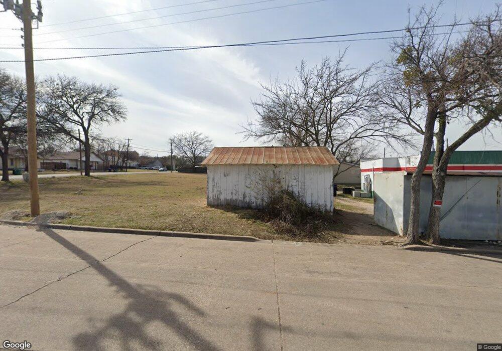 311 E Main St, Decatur, TX 76234 - photo 1