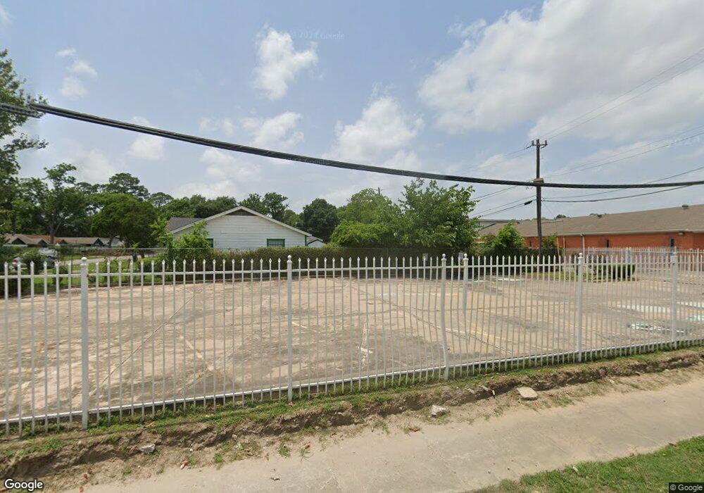 202 W 44th St, Houston, TX 77018 - photo 1