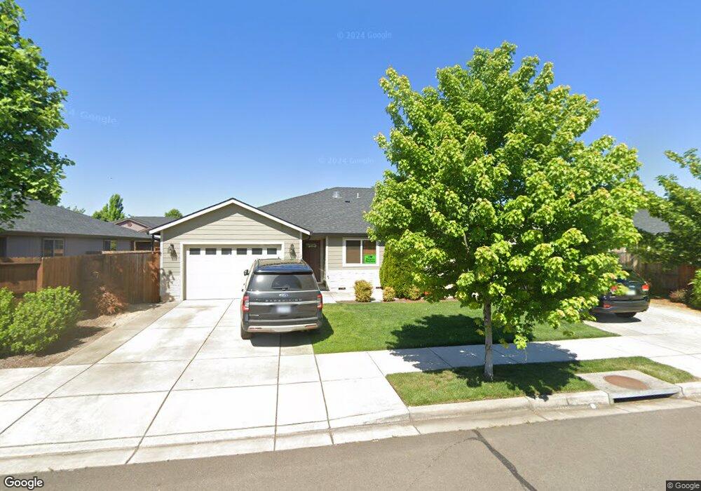 219 Singing Grass Dr, Central Point, OR 97502 - photo 1