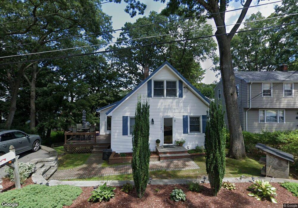 19 Winstead Ave, Woburn, MA 01801 - photo 1