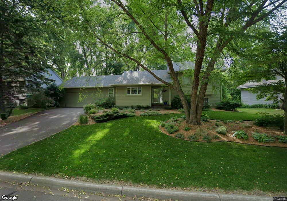 4565 Saddlewood Dr, Minnetonka, MN 55345 - photo 1