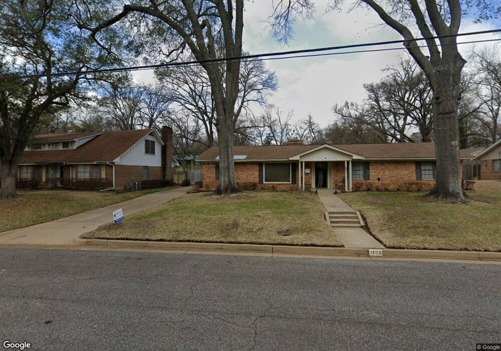 1206 Clyde Dr, Tyler, TX 75701 - photo 1