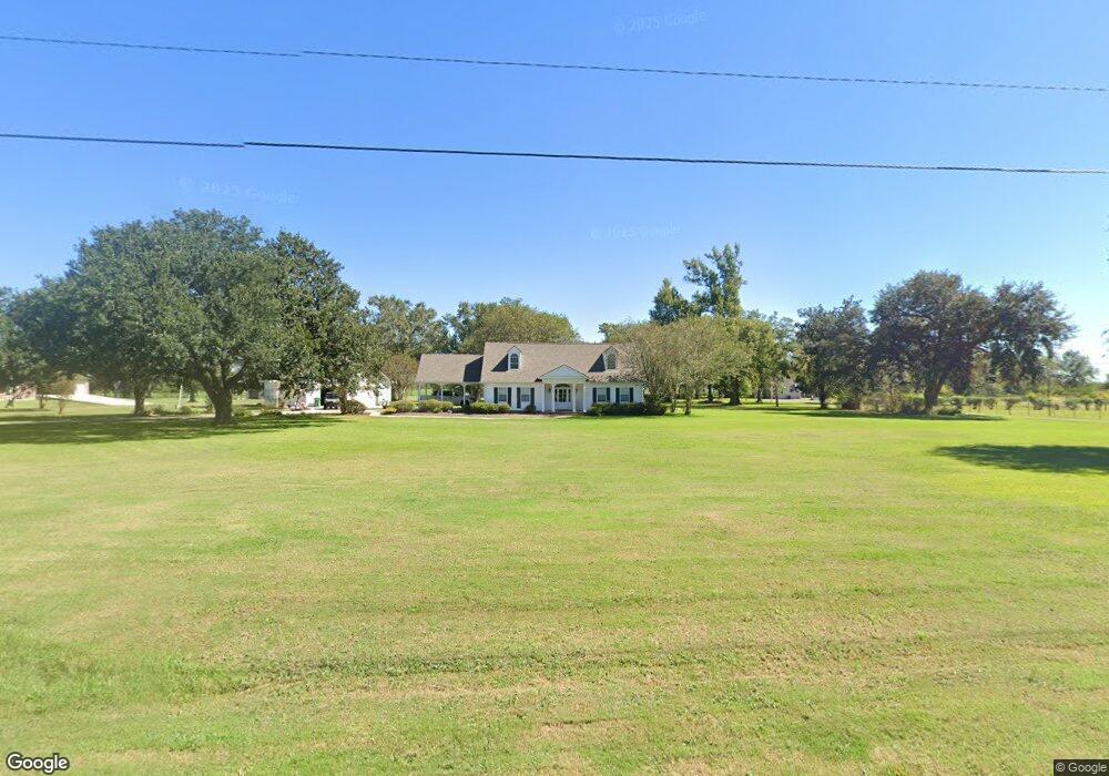 393 Hodson Ln, Raceland, LA 70394 - photo 1