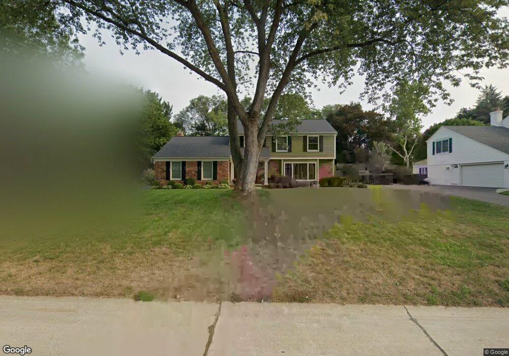781 N Shady Hollow Cir, Bloomfield Hills, MI 48304 - photo 1