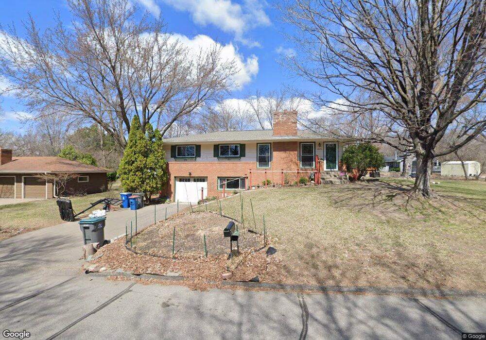 14206 Glenridge Rd, Minnetonka, MN 55345 - photo 1