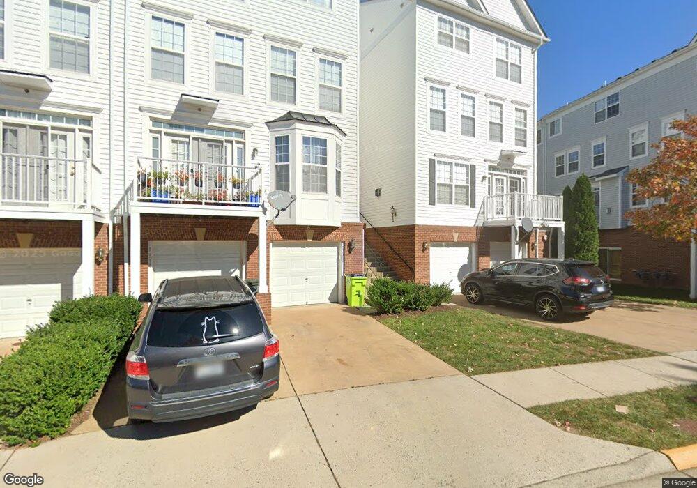 13512 Davinci Ln unit 64, Herndon, VA 20171 - photo 1