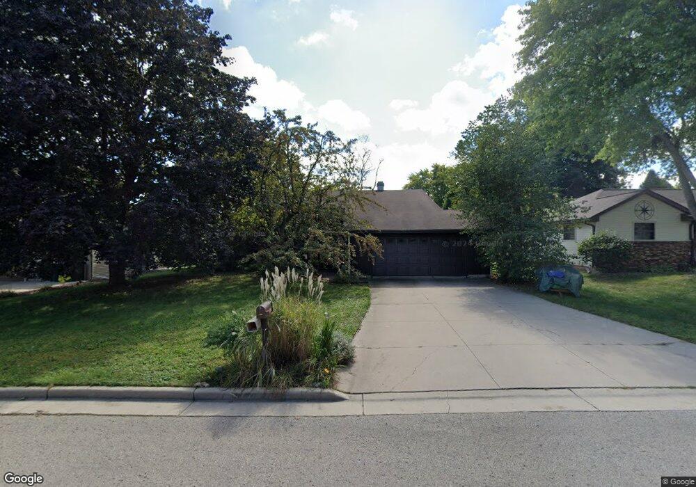 2233 W Harvest Dr, Appleton, WI 54914 - photo 1